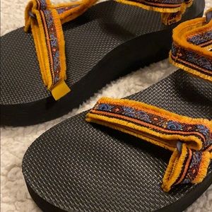 teva maressa flatform